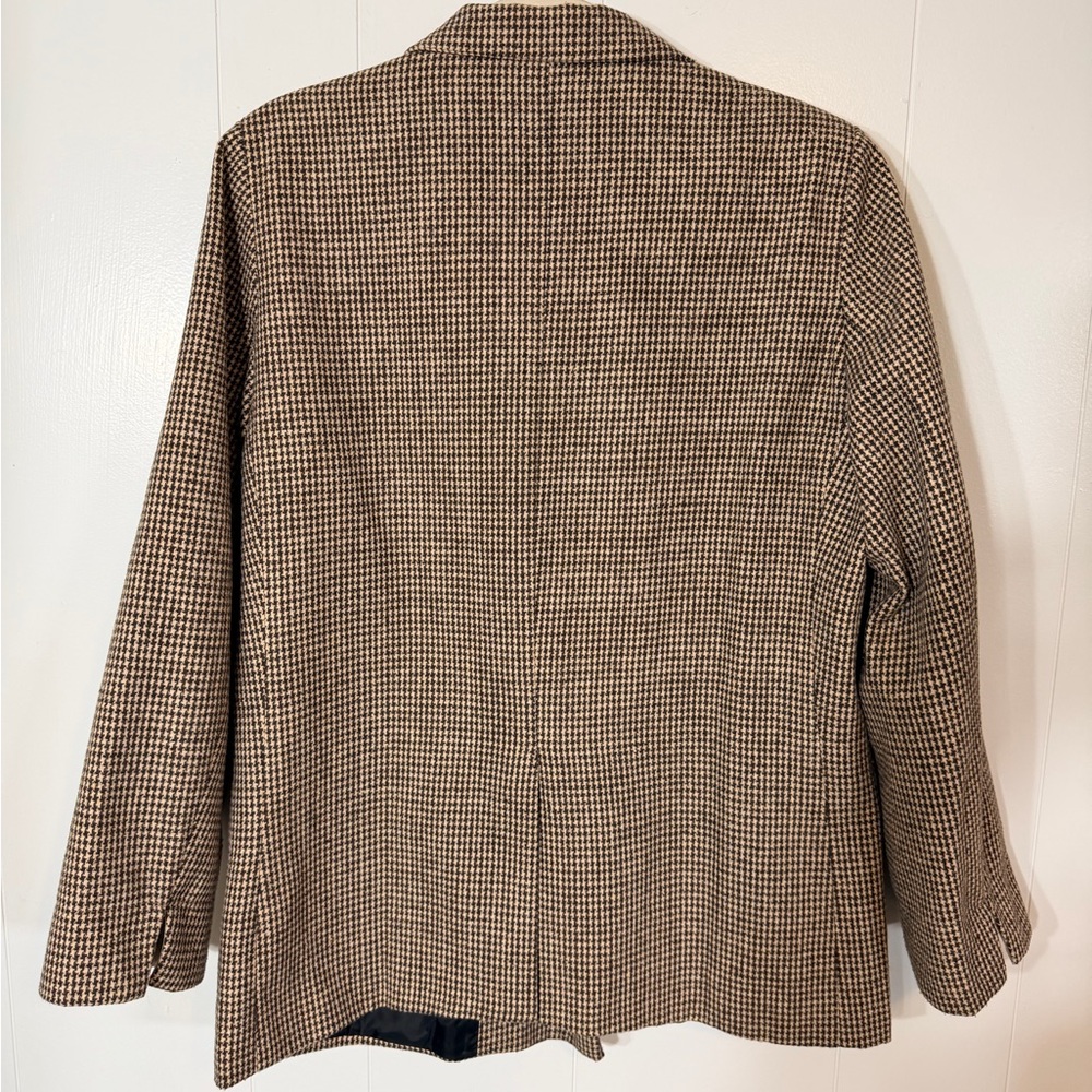 Classic Brown Houndstooth Double-Breasted Blazer - Picture 3 of 3
